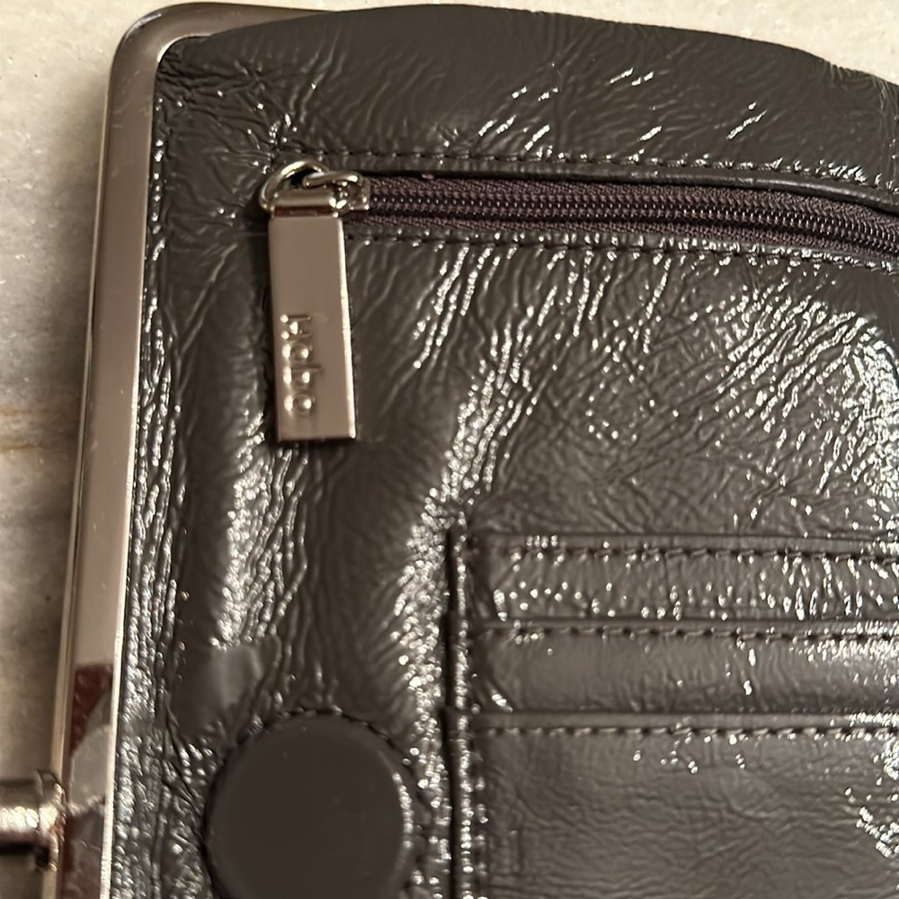 HOBO INTERNATIONAL PATENT LEATHER FLIP CLUTCH /WALLET - Picture 3 of 6